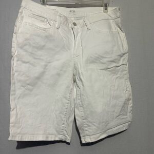 a.n.a. White Denim Bermuda Shorts Women’s 12 Mid-Rise Summer Casual